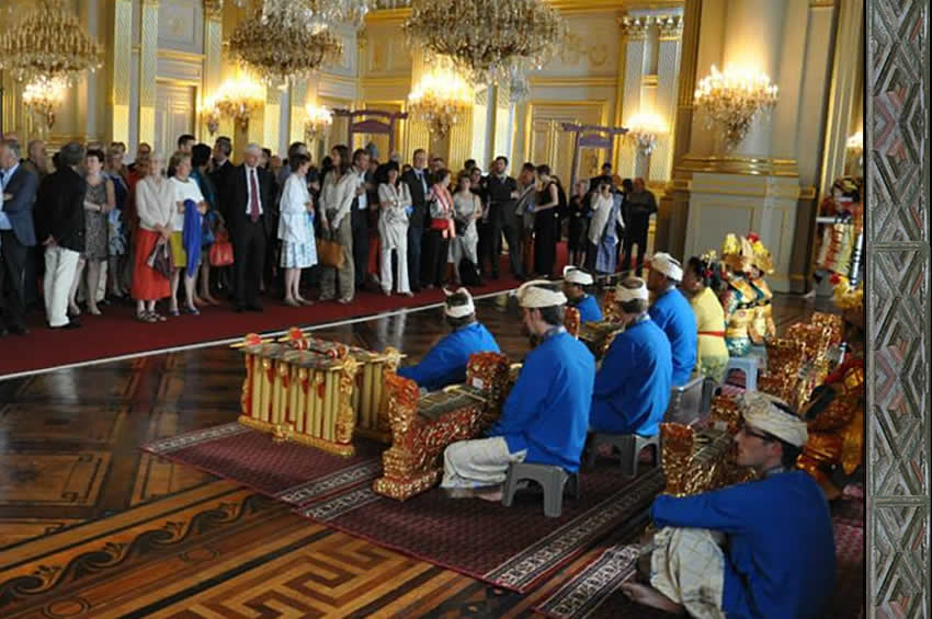 Saling Asah - Royal Palace Brussels